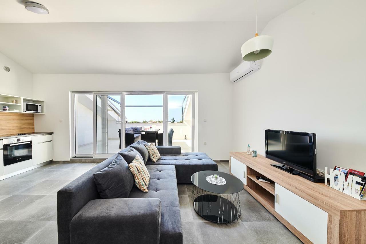 Ferienwohnung Sommer Новиград Экстерьер фото